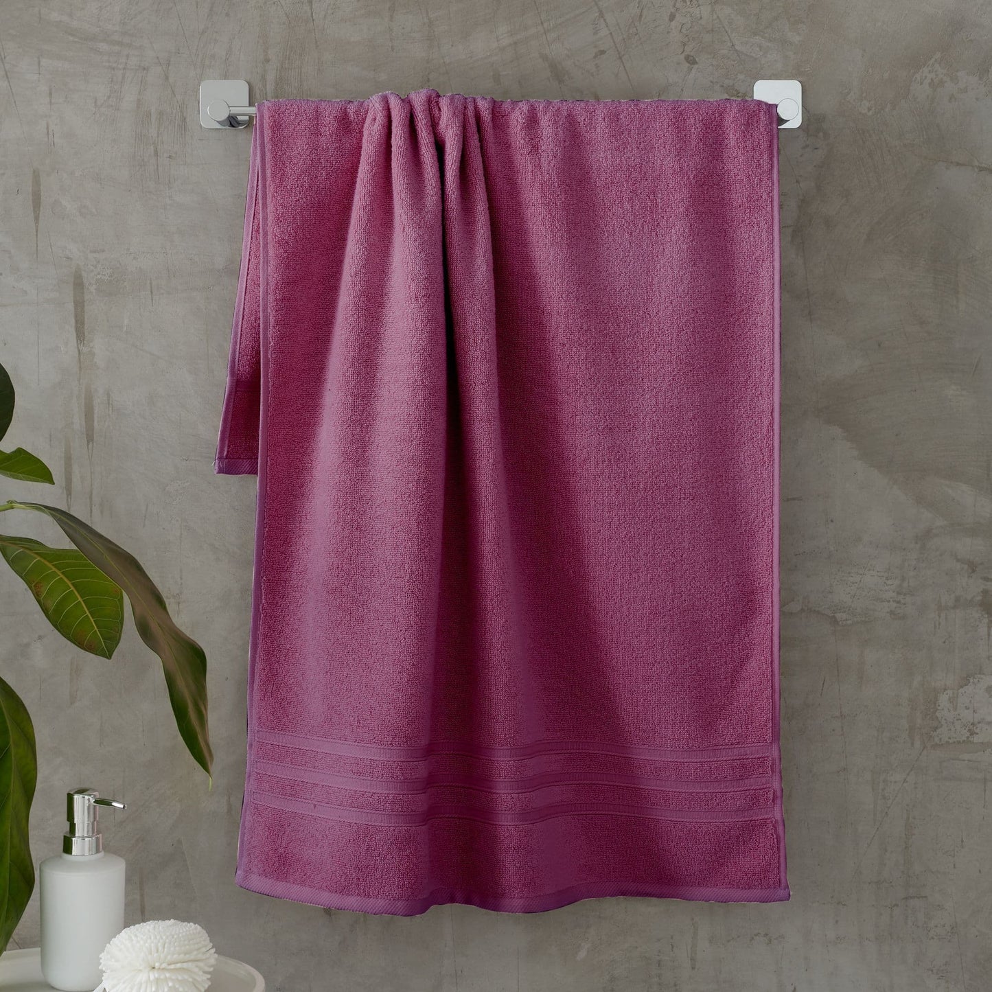 Catherine Lansfield Zero Twist Soft & Absorbent Cotton Bath Towel Raspberry